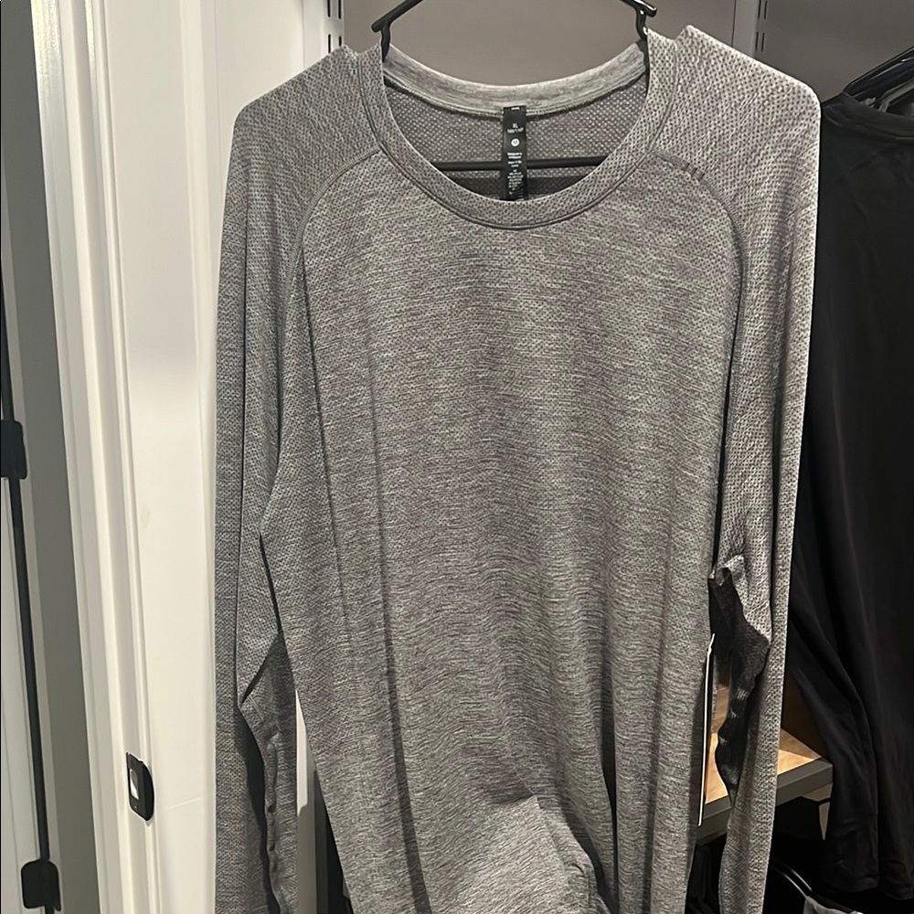 lululemon athletica Gray Long Sleeve Tee Soft Crew Neck